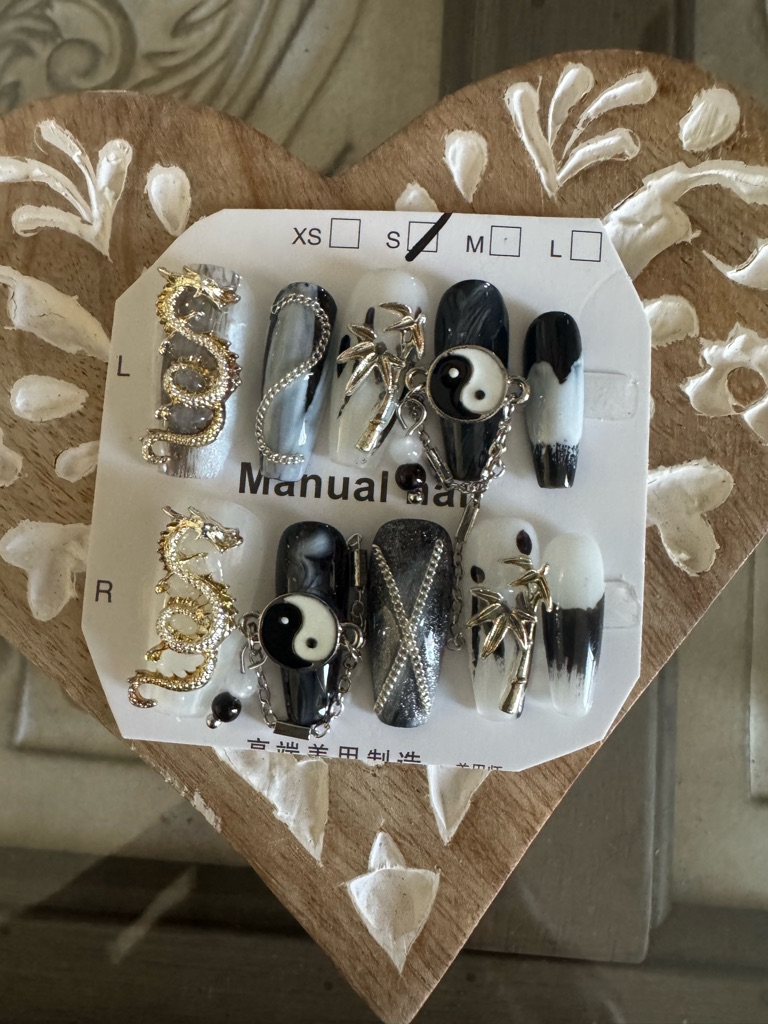Bonitas Nails Black & White Yin Yang Decorative Press-On Nails For Kids